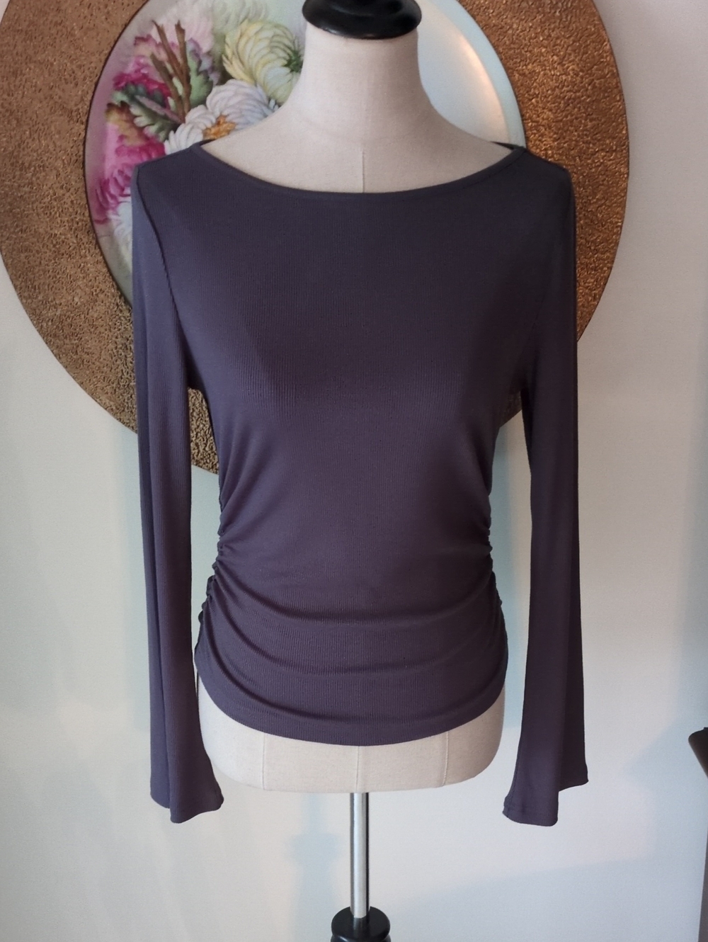 Pretty Garden Long-Sleeve Boatneck Top inGray